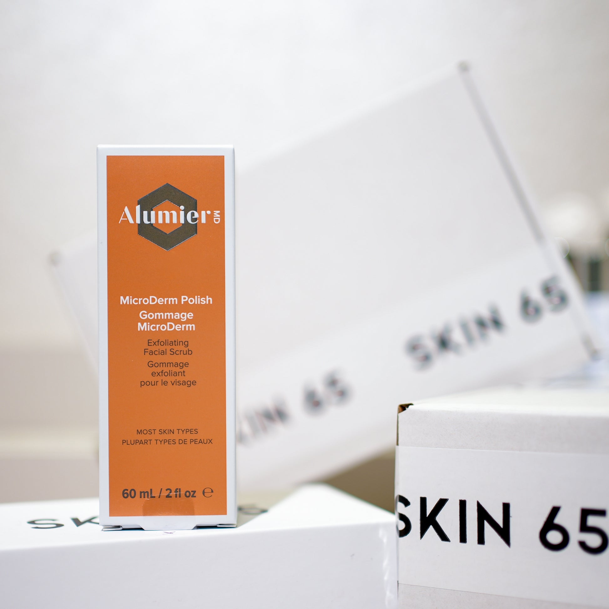 Alumier MD MicroDerm Polish in Box With Skin65 Branding