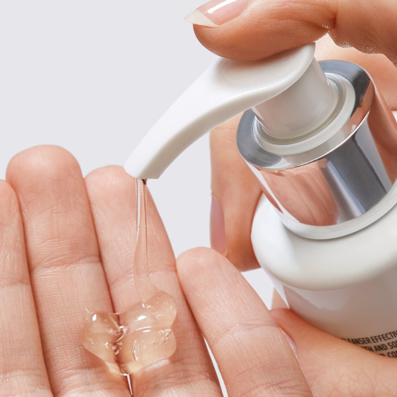 Alumier Purifying Gel Cleanser (177ml)