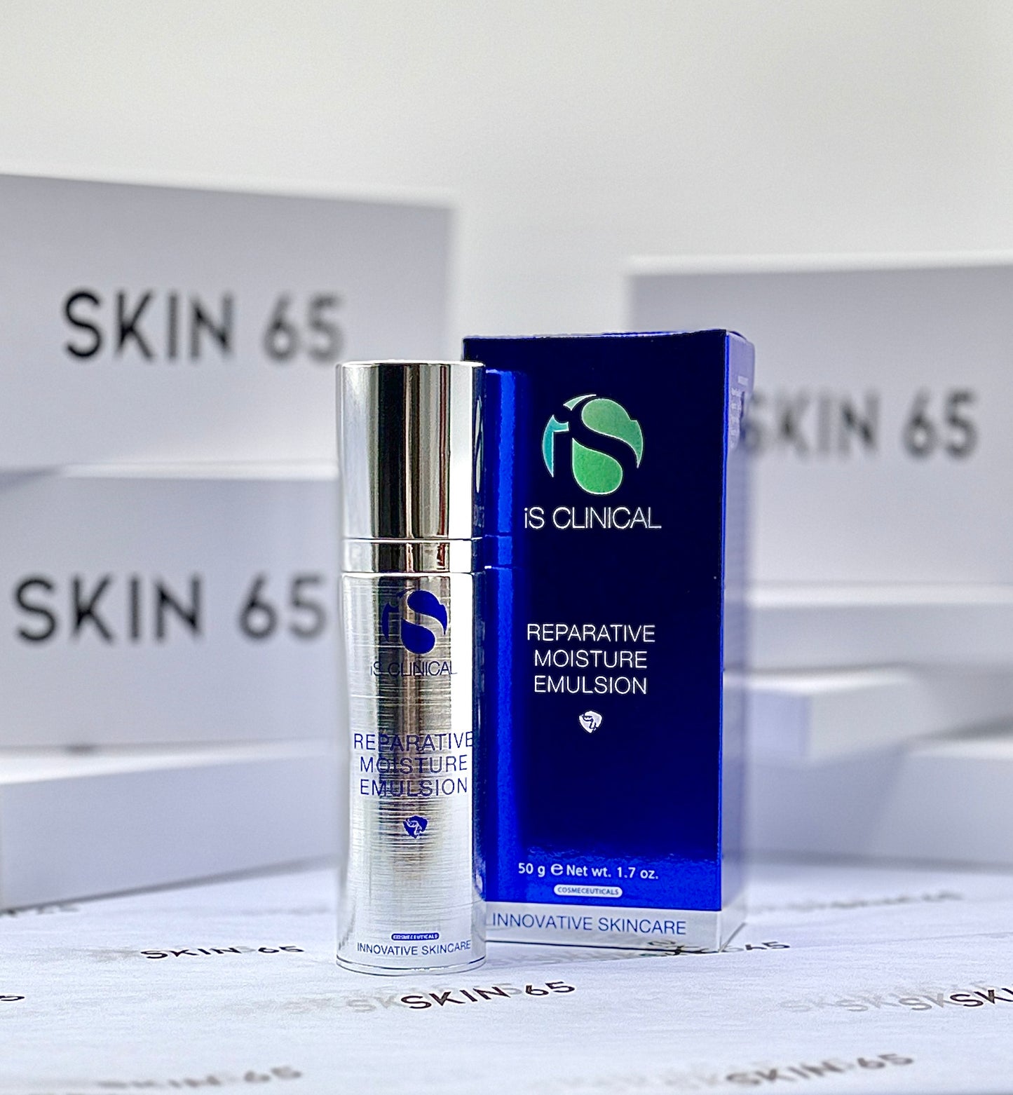 iS Clinical Reparative Moisture Emulsion (50g)