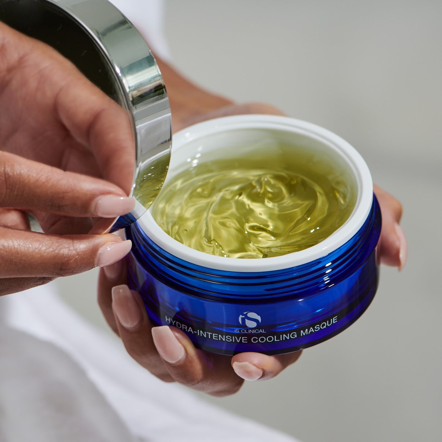 IS CLINICAL HYDRA-INTENSIVE COOLING MASQUE (120g)